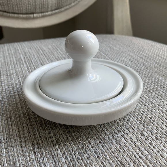 HIC Porcelain Flying Saucer Mortar and Pestle - Picture 1 of 6